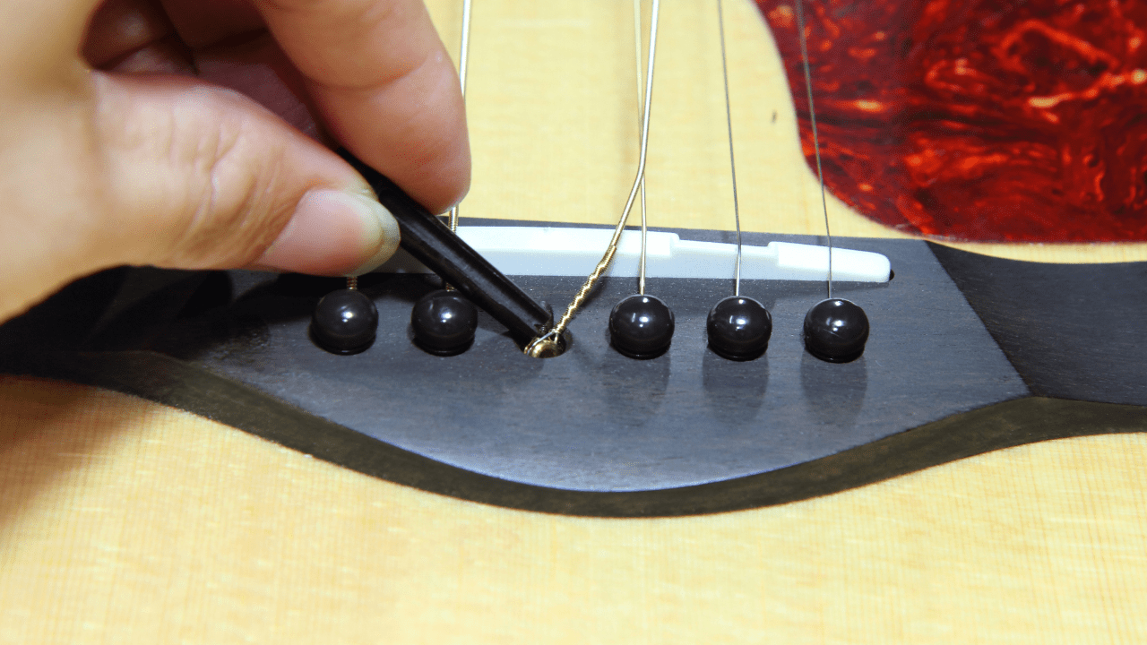 ✅¿cómo cambiar las cuerdas a una guitarra acústica? ? - -